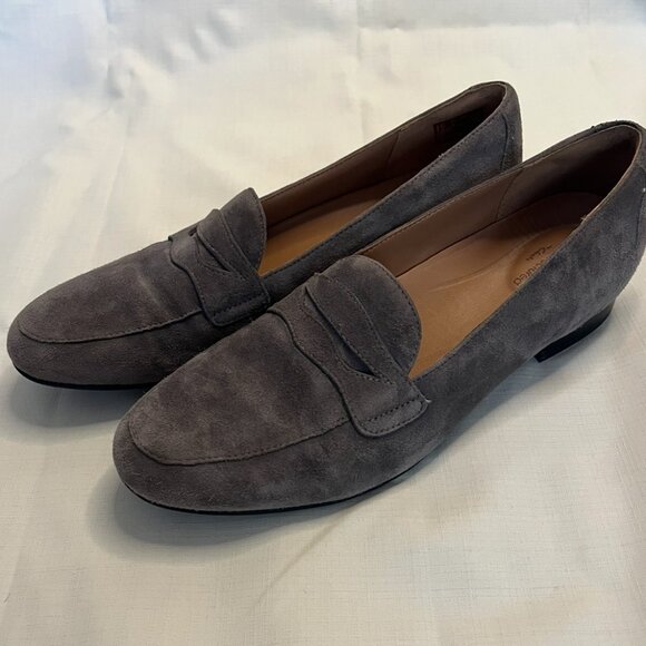 Clarks Unstructured Un Blush Go Grey Suede Loafers | Size 10 - Picture 8 of 12